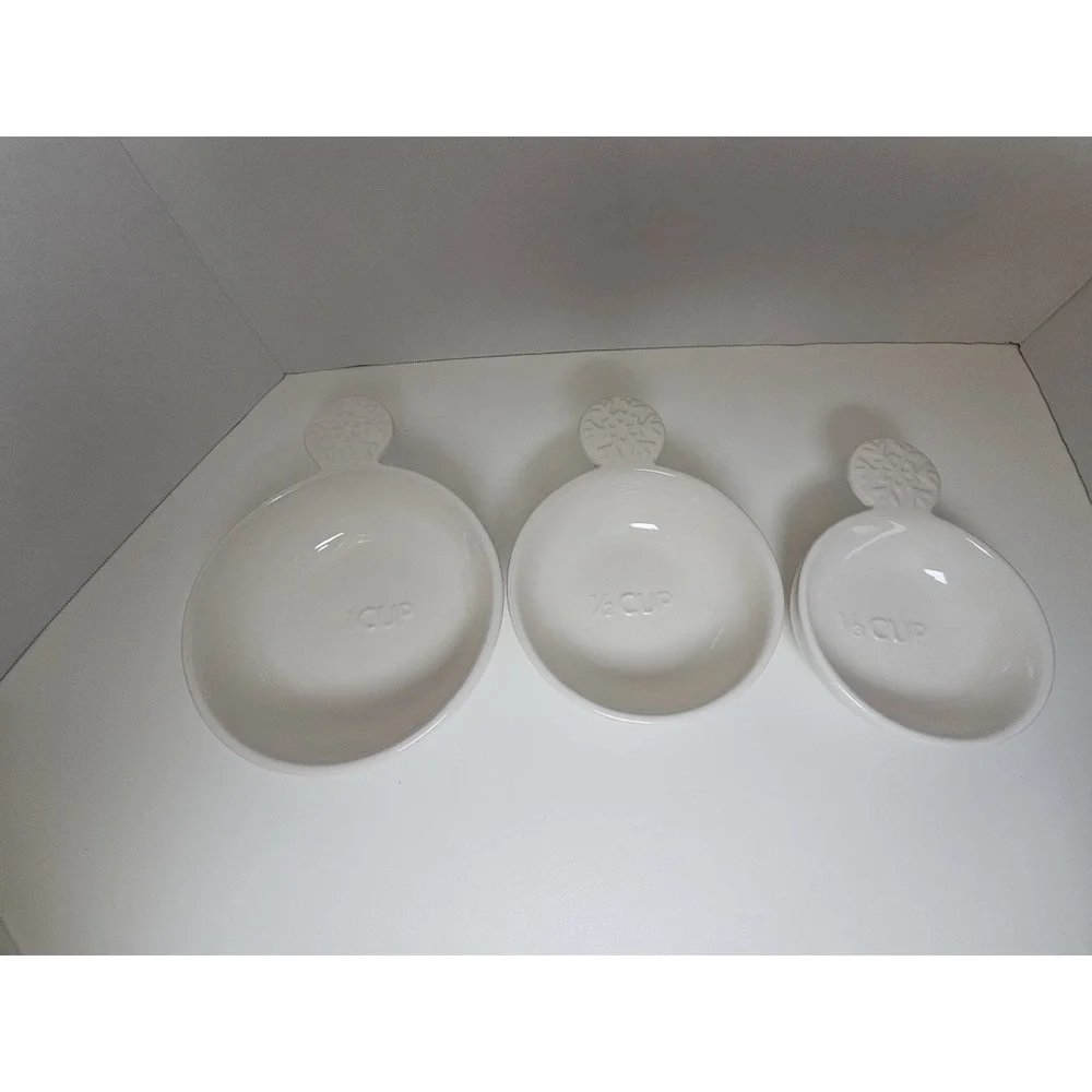 Hallmark Snowflake Nesting Ceramic Measuring Cups Set Of‎ 3